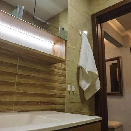 Апартаменты With Free Parking By Apartmax