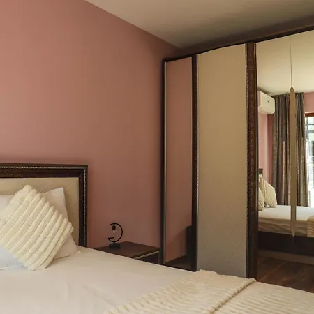 With Free Parking By Apartmax Βάρνα