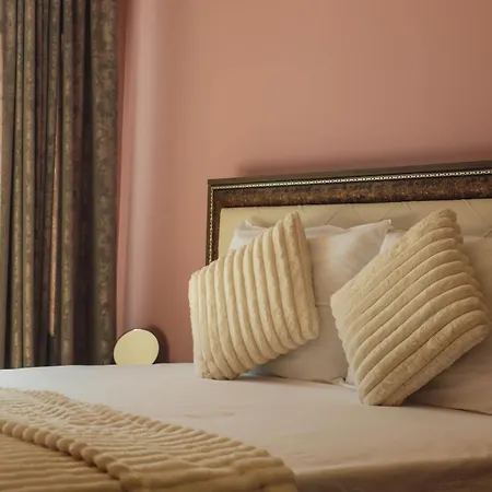 Апартаменты With Free Parking By Apartmax