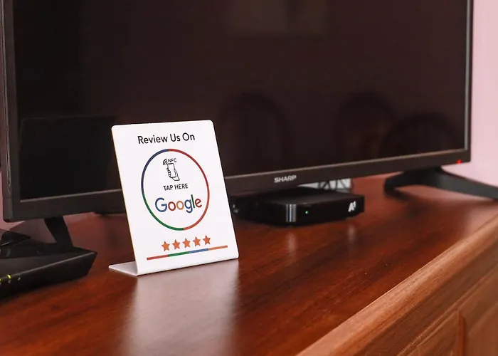 דירה With Free Parking By Apartmax וארנה