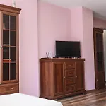 With Free Parking By Apartmax Apartment