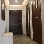 With Free Parking By Apartmax *