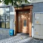With Free Parking By Apartmax Apartment