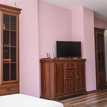 With Free Parking By Apartmax Apartment