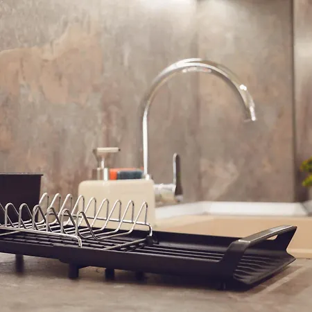 With Free Parking By Apartmax