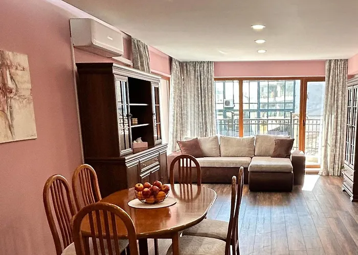 With Free Parking By Apartmax * Varna