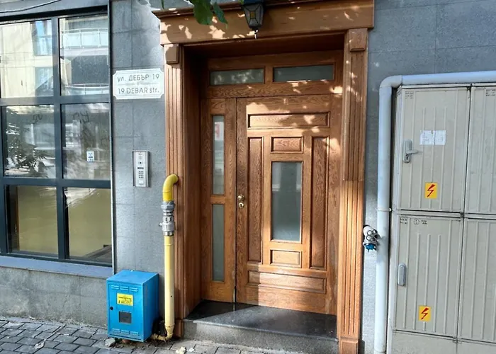 With Free Parking By Apartmax Apartment